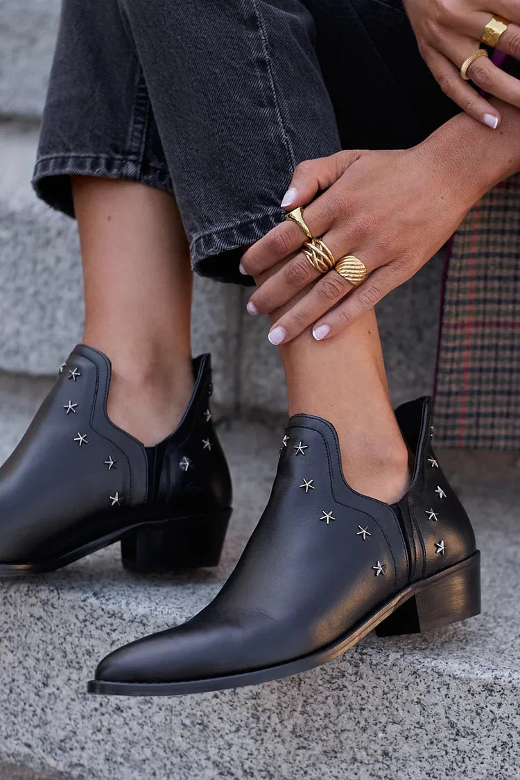 Tynvia | Ankle Boot With Star Details