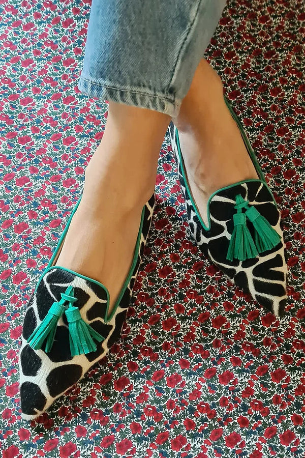 Soriah | Pointed Loafer With Giraffe Print And Green Fringes