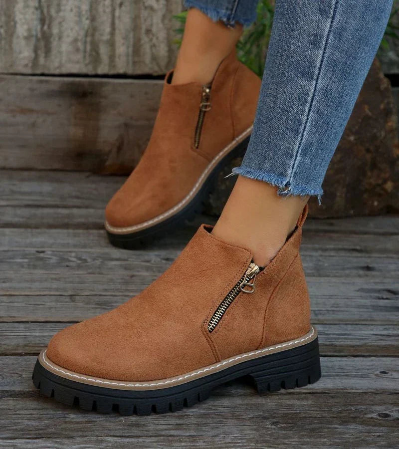 Brown / 11 US | 42 EU