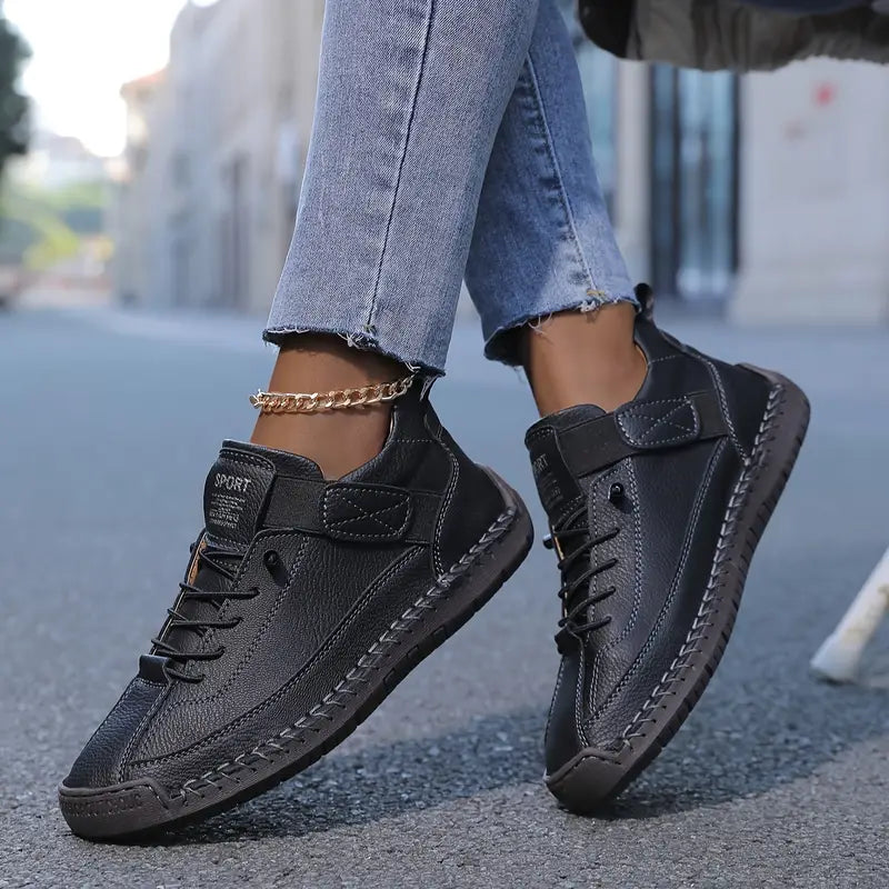Black / 11 US | 42 EU