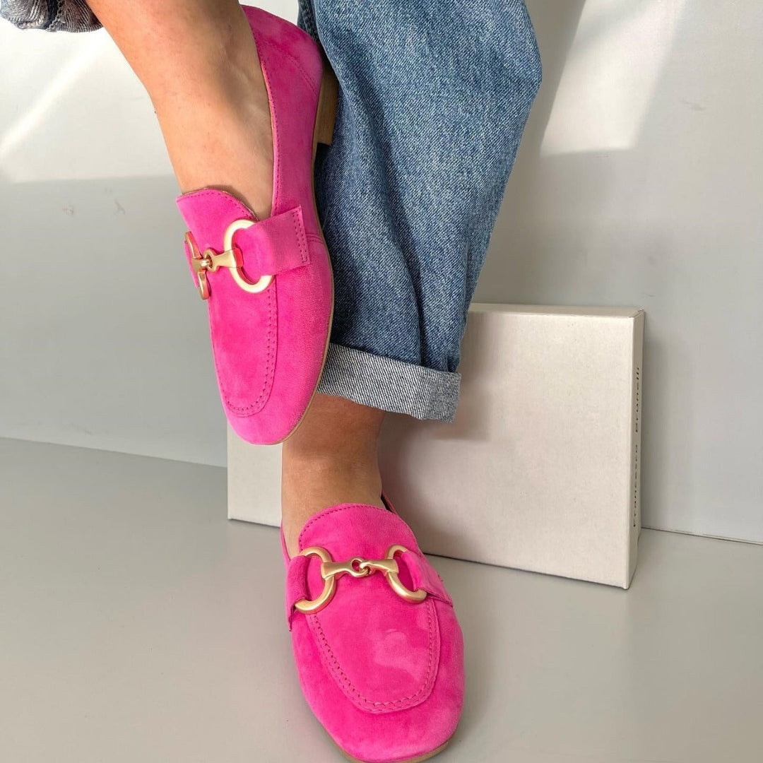 Saevanni | Chic Loafers With Gold Detail
