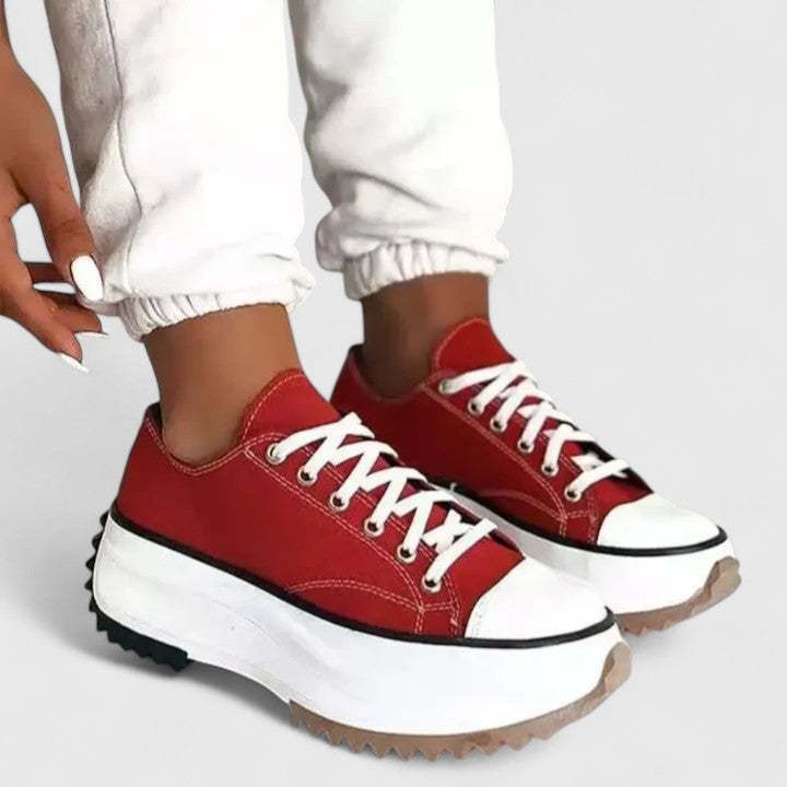 Red / 12 US | 43 EU