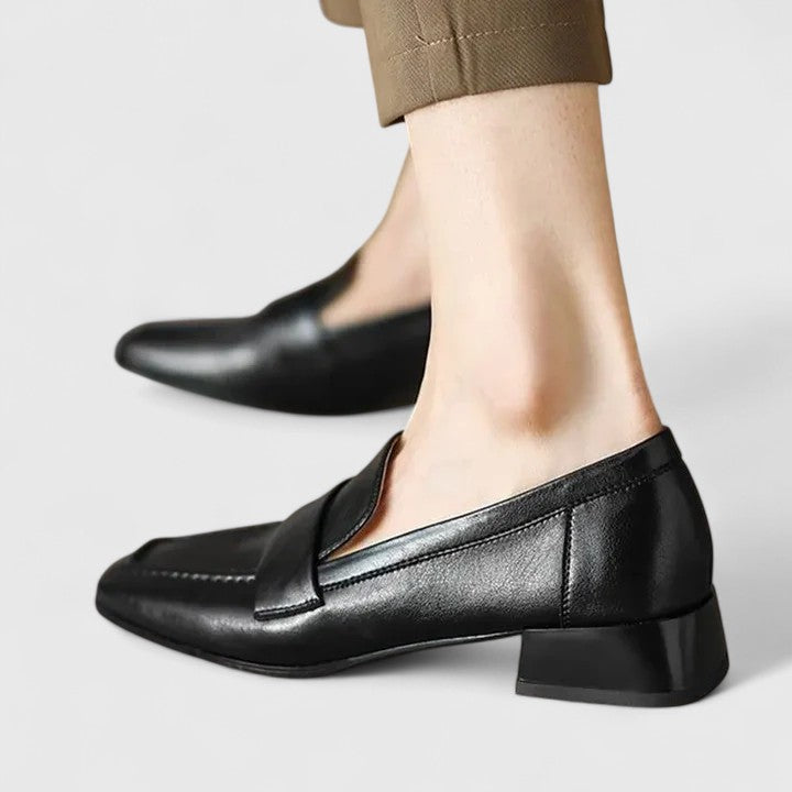Black / 10 US | 41 EU