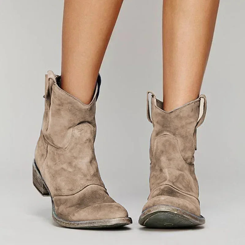 Brown / 12 US | 43 EU