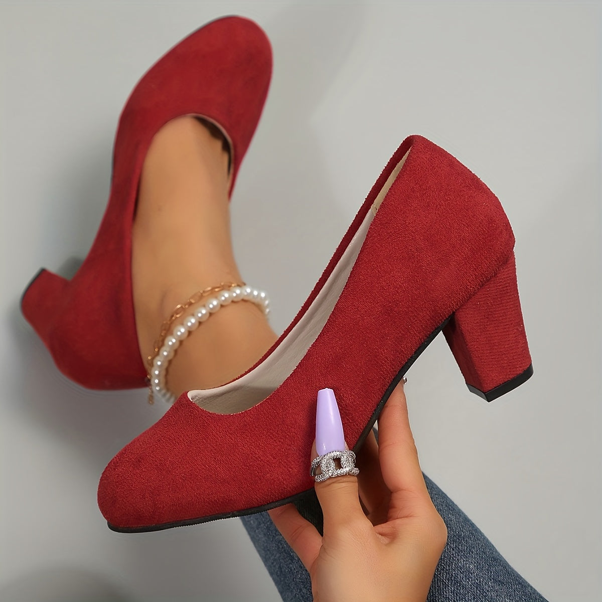 Red / 11 US | 42 EU